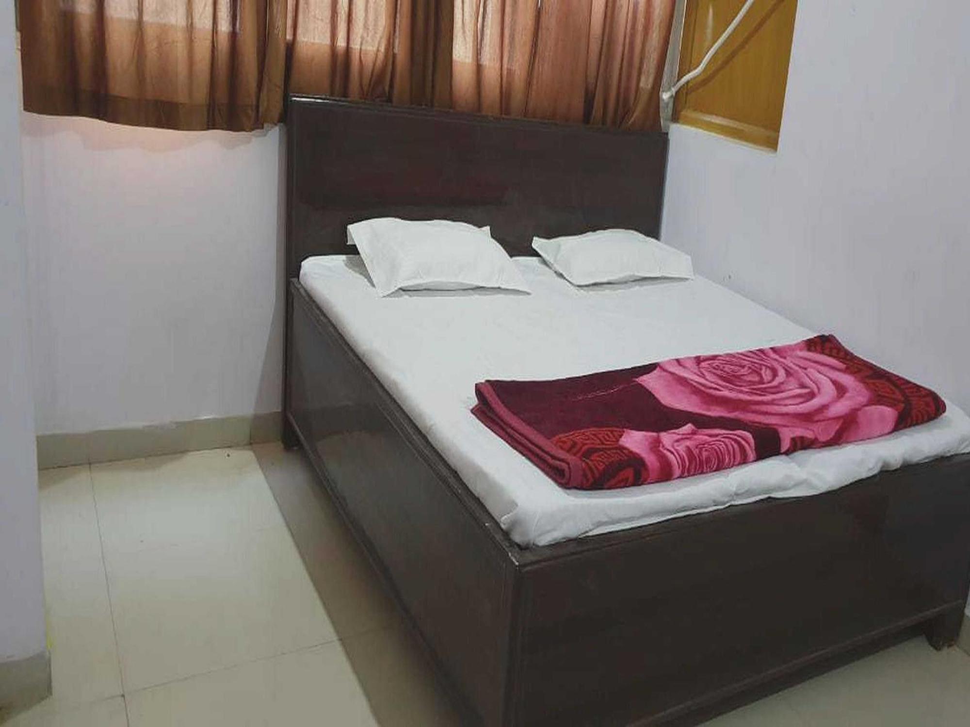 פאטנה Hotel O Rr Guest House מראה חיצוני תמונה